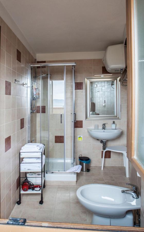 Studio Apartments Centro Storico Via Manno Cagliari Eksteriør bilde