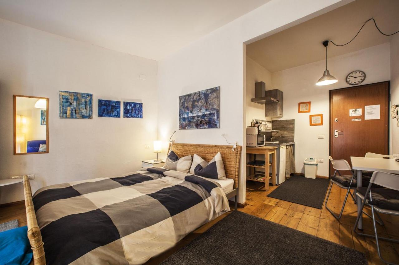 Studio Apartments Centro Storico Via Manno Cagliari Eksteriør bilde