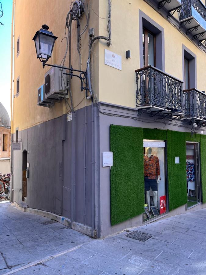Studio Apartments Centro Storico Via Manno Cagliari Eksteriør bilde