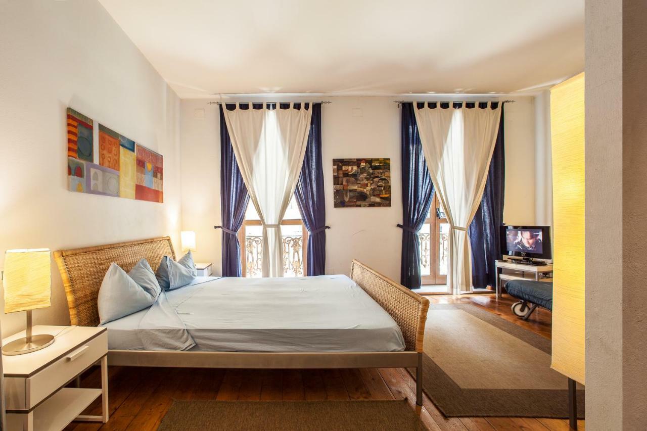 Studio Apartments Centro Storico Via Manno Cagliari Eksteriør bilde